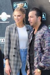 Charlotte McKinney at "Extra" in NYC