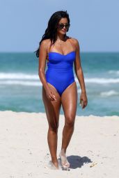 Claudia Jordan in a Blue Swimsuit on the Beach in Miami