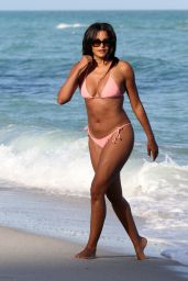 Claudia Jordan in a Pink Bikini on the Beach in Miami