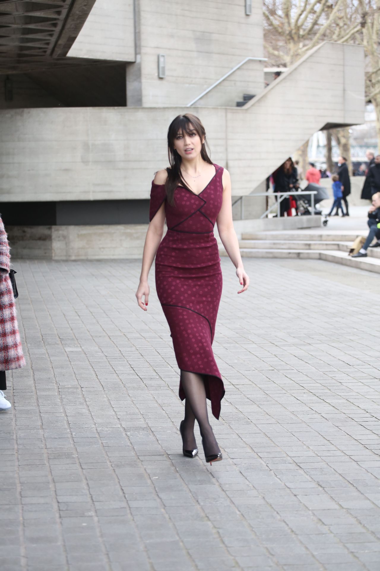 Daisy Lowe - Roland Mourret Show at LFW 02/18/2018 • CelebMafia