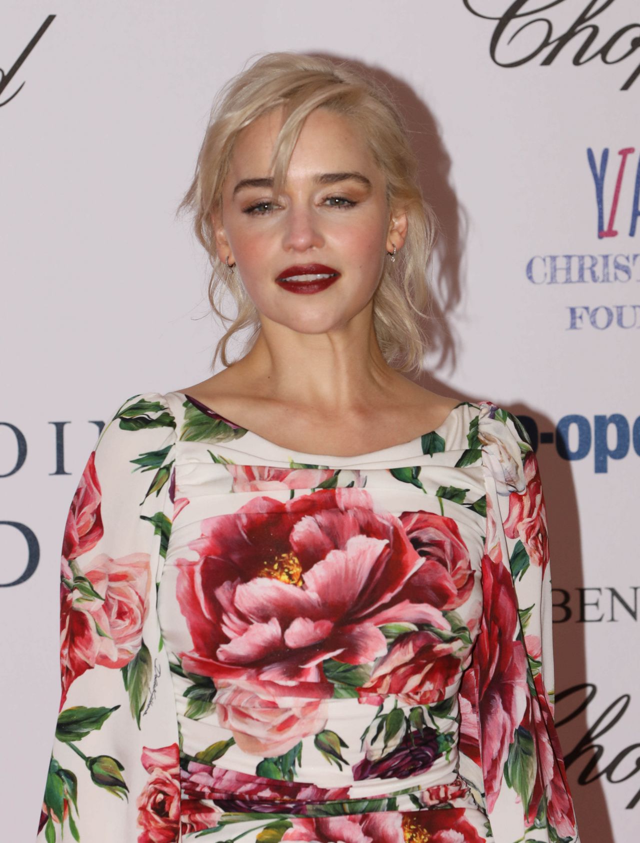 Emilia Clarke - 2018 Centrepoint Awards in London • CelebMafia