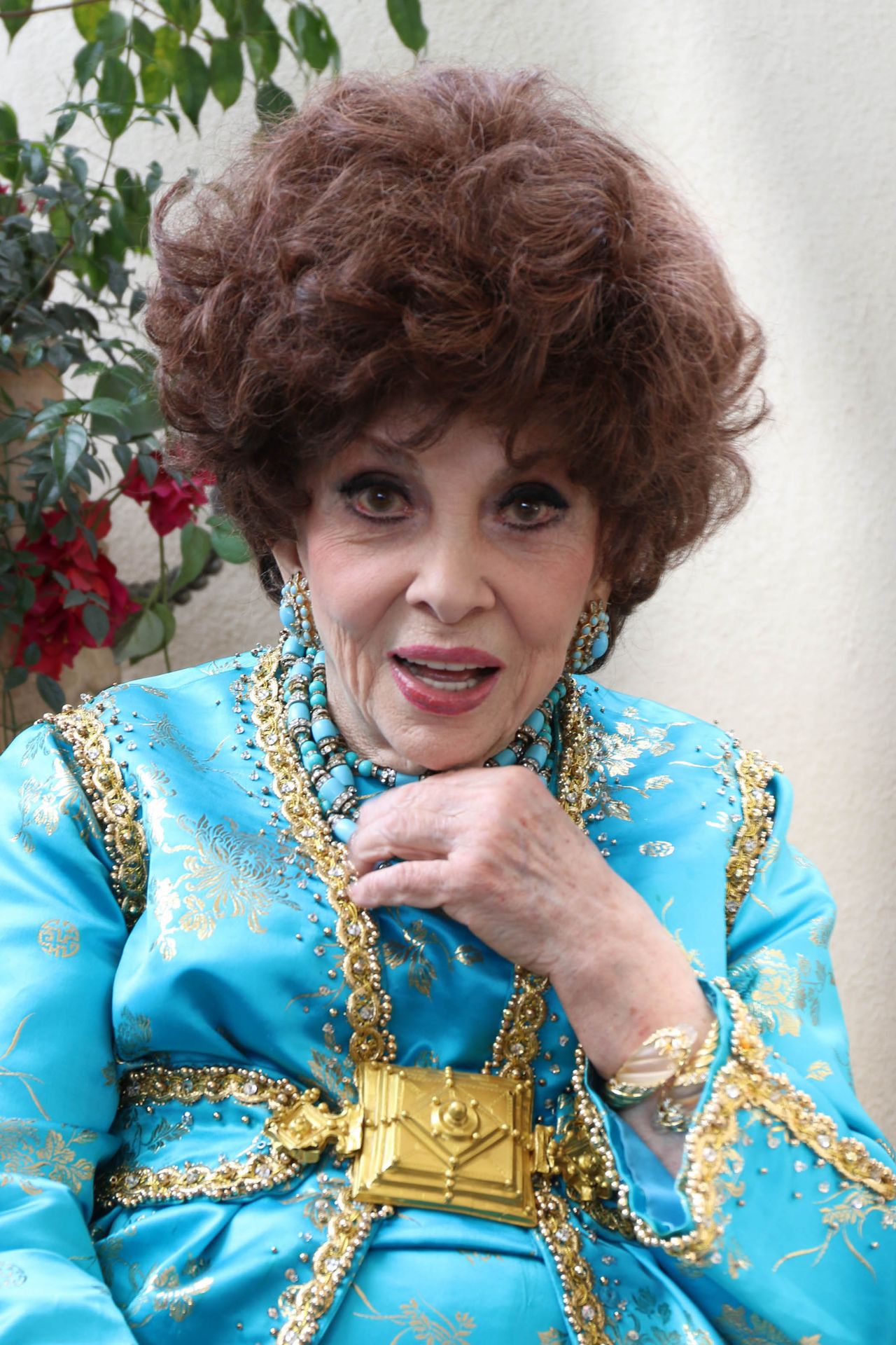 Gina Lollobrigida - Visits the HFPA Offices in Los Angeles. 