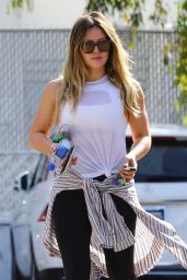 Hilary Duff - Going to a Gym Class in Studio City