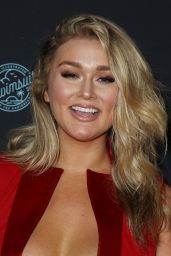 Hunter McGrady – 2018 Sports Illustrated Swimsuit Issue Launch