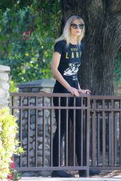 Jaime King at a Park in Beverly Hills
