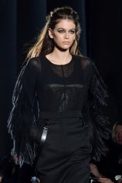 Kaia Gerber Supermodel Runway Walk - Max Mara Fashion Show in Milan 02/22/2018