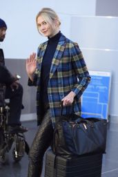 Karlie Kloss - Arrives at JFK Airport in NYC