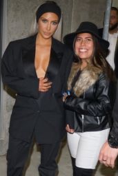 Kim Kardashian in an Oversized Blazer Out in Los Angeles 02/24/2018