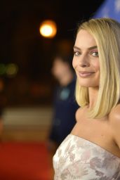 Margot Robbie - Receives the Outstanding Performers of the Year Award