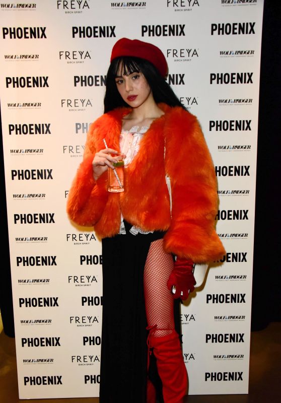 Mina Bell – Wolf & Badger and Phoenix “A Celebration of Independence” Party at LFW