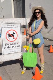 Natasha Blasick Shopping at the Hollywood Farmers Market