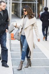 Priyanka Chopra - Stops For Coffee on Her Way to Set for Filming in NYC