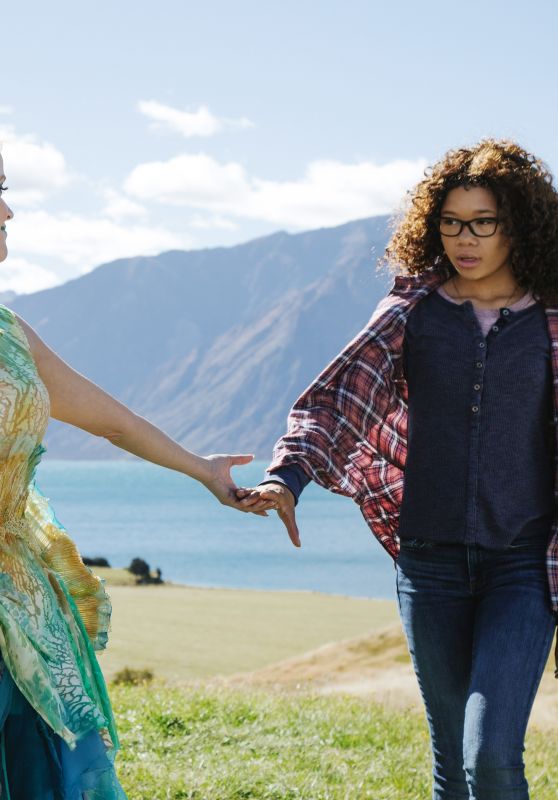 Reese Witherspoon and Gugu Mbatha-Raw - A Wrinkle in Time Movie Posters & Stills