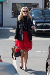 Reese Witherspoon - Out in Los Angeles 02/05/2018