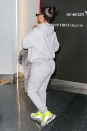 Rihanna in Travel Outfit at JFK Airport in NYC 02/27/2018