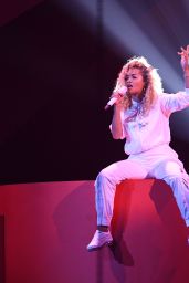 Rita Ora and Liam Payne - Perform at The Brit Awards 2018