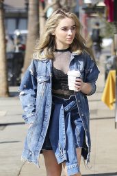 Sabrina Carpenter - Out for a Coffee in Los Angeles