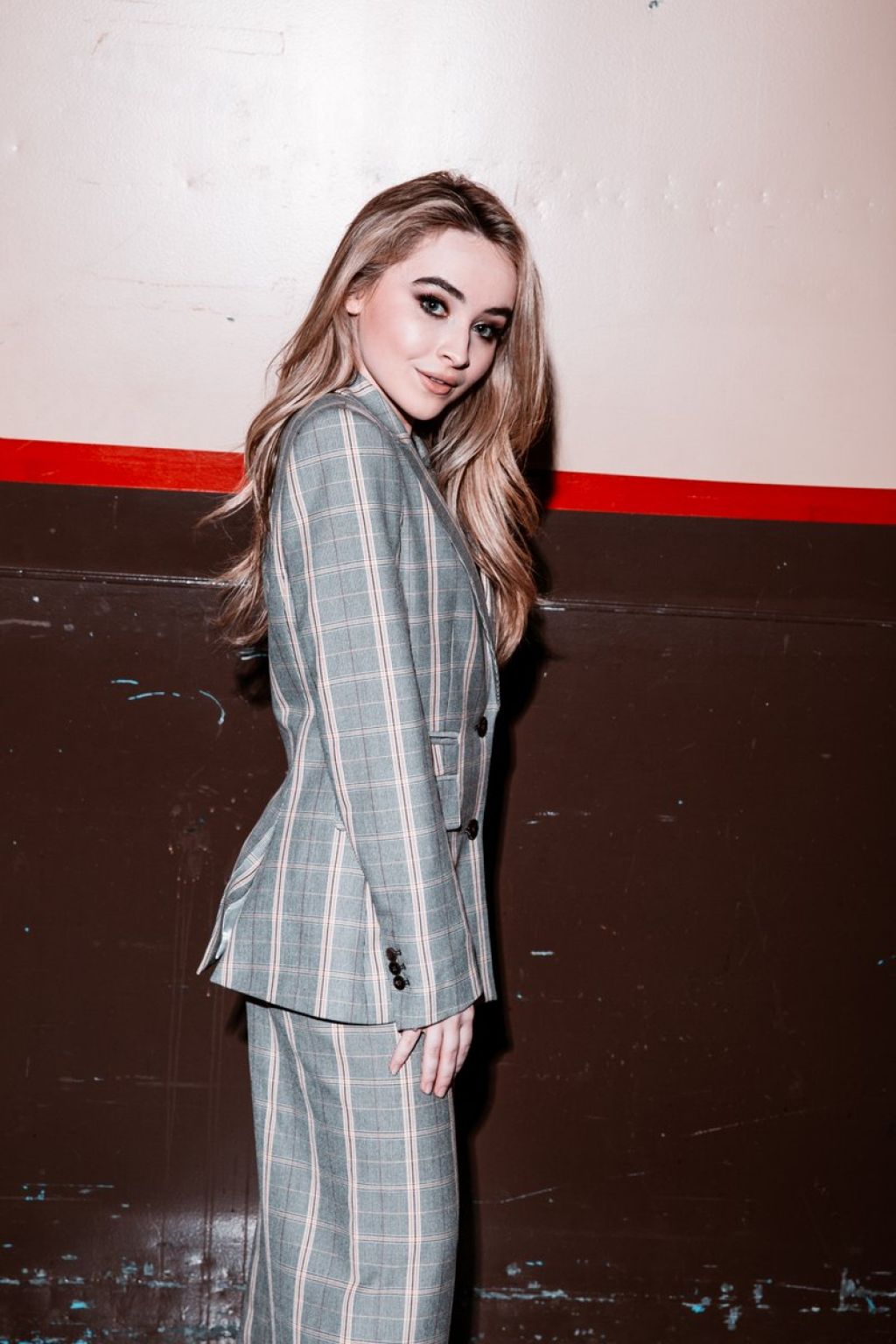 Sabrina Carpenter - Social Media 02/09/2018