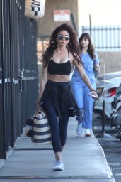 Sarah Hyland - Hits the Gym in Los Angeles 02/07/2018