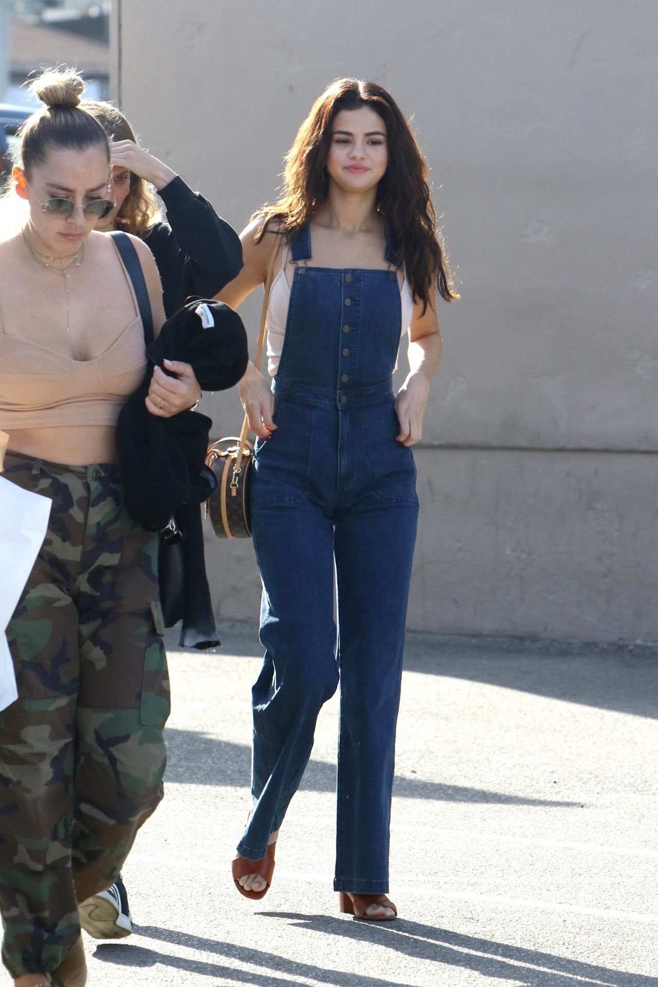 Selena Gomez Casa Vega February 2, 2018 – Star Style