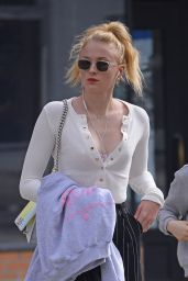 Sophie Turner in Casual Outfit - Stroll in New York City 02/20/2018