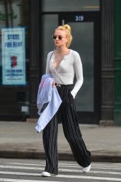 Sophie Turner in Casual Outfit - Stroll in New York City 02/20/2018