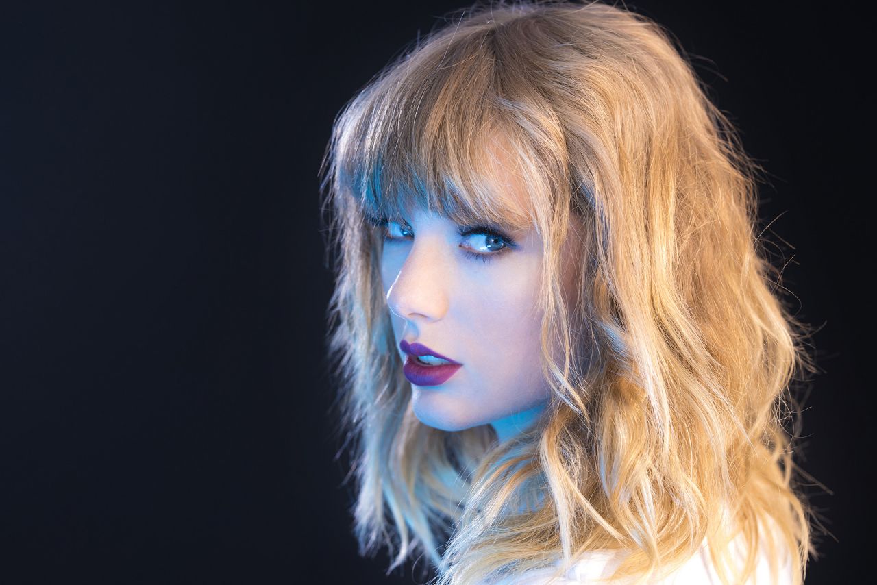 Taylor Swift Now AT&T Promotional Pin 2in - LAST ONE!!