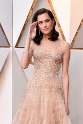 Allison Williams – Oscars 2018 Red Carpet