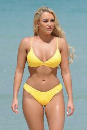 Amber Turner in a Yellow Skimpy Bikini on Holiday in Dubai, March 2018