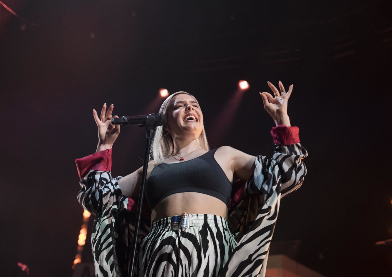 Anne-Marie Performing Live at the Roundhouse in London 03/22/2018