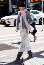 Candice Swanepoel - Shows Off Her Maternal Fashion in NYC