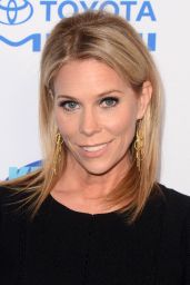 Cheryl Hines – Keep It Clean Love Comedy Benefit for Waterkeepers Alliance in Los Angeles