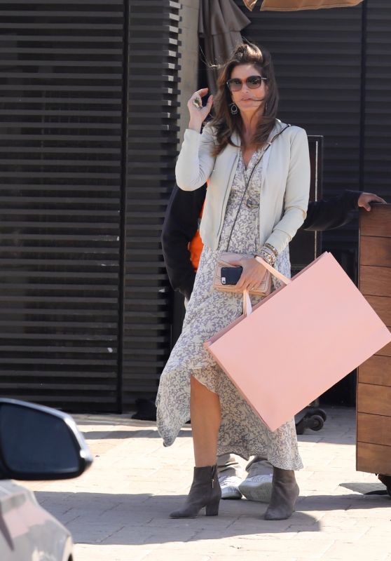 Cindy Crawford Style - Leaving Restaurant in Malibu 03/24/2018