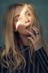 Dakota Fanning - Photoshoot for C Magazine April 2018