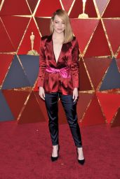 Emma Stone – Oscars 2018 Red Carpet