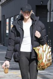 Karlie Kloss in Tights - Exits the Gym in NYC 03/26/2018