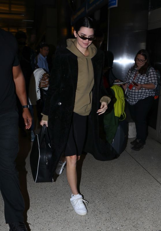 Kendall Jenner in Travel Outfit - LAX in LA 03/17/2018