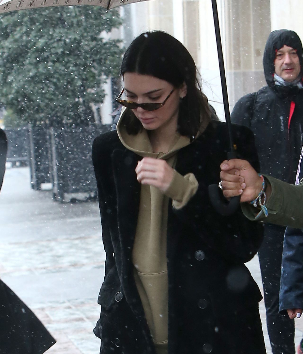 Kendall Jenner - Out in Paris 03/19/2018 • CelebMafia
