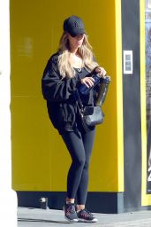 Lauren Pope Went to a Gym Close to Her Hotel in Barcelona