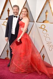 Leslie Mann – Oscars 2018 Red Carpet