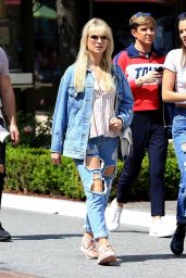 Lottie Moss - Shopping with Emily Blackwell at The Grove in LA