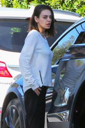 Mila Kunis Runs Errands in Los Angeles 03/27/2018