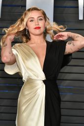 Miley Cyrus – 2018 Vanity Fair Oscar Party in Beverly Hills
