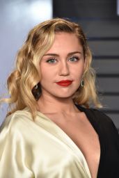 Miley Cyrus – 2018 Vanity Fair Oscar Party in Beverly Hills