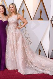 Mira Sorvino – Oscars 2018 Red Carpet