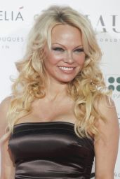 Pamela Anderson - Global Gift Gala 2018 in Madrid