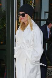 Reese Witherspoon in Wintery White Coat - GMA in New York 03/08/2018