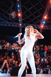 Rita Ora - Performs at BASE Dubai 03/11/2018