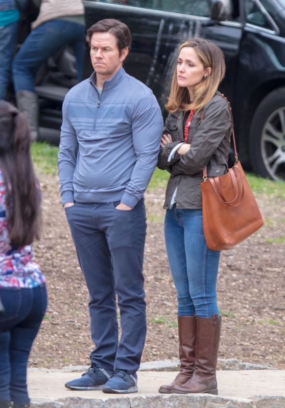 Rose Byrne and Mark Wahlberg - "Instant Family" Set in Atlanta 03/27/2018