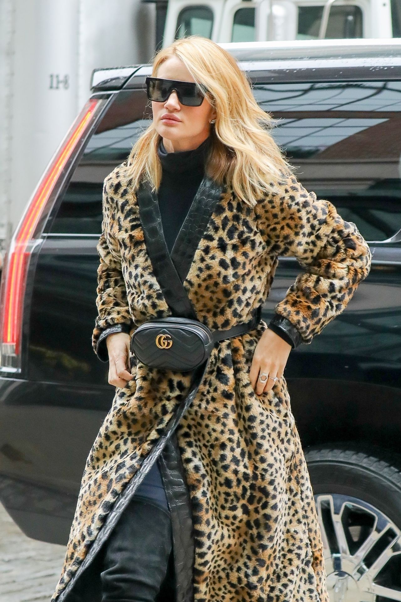 Rosie Huntington Whiteley Looks Stylish In A Leopard Print Coat Nyc 03292018 • Celebmafia 